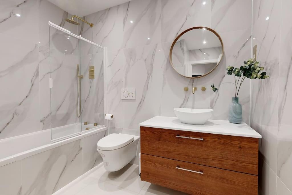 Stylish 2Bed Flat 10Min To Wimbledon Tennis Courts London Eksteriør bilde