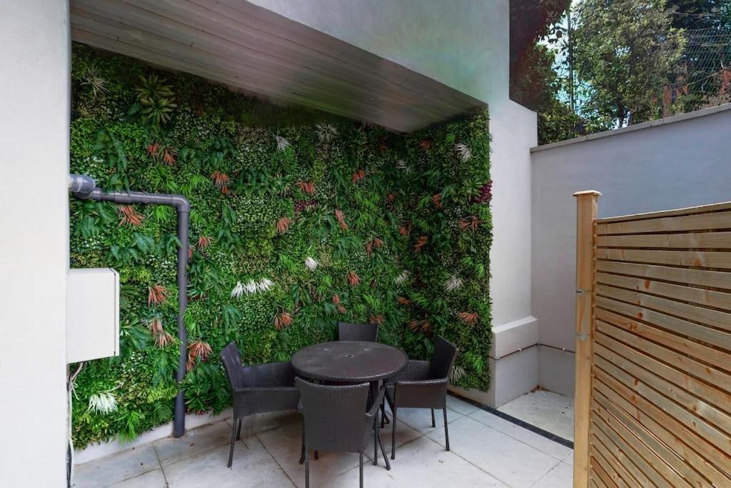 Stylish 2Bed Flat 10Min To Wimbledon Tennis Courts London Eksteriør bilde