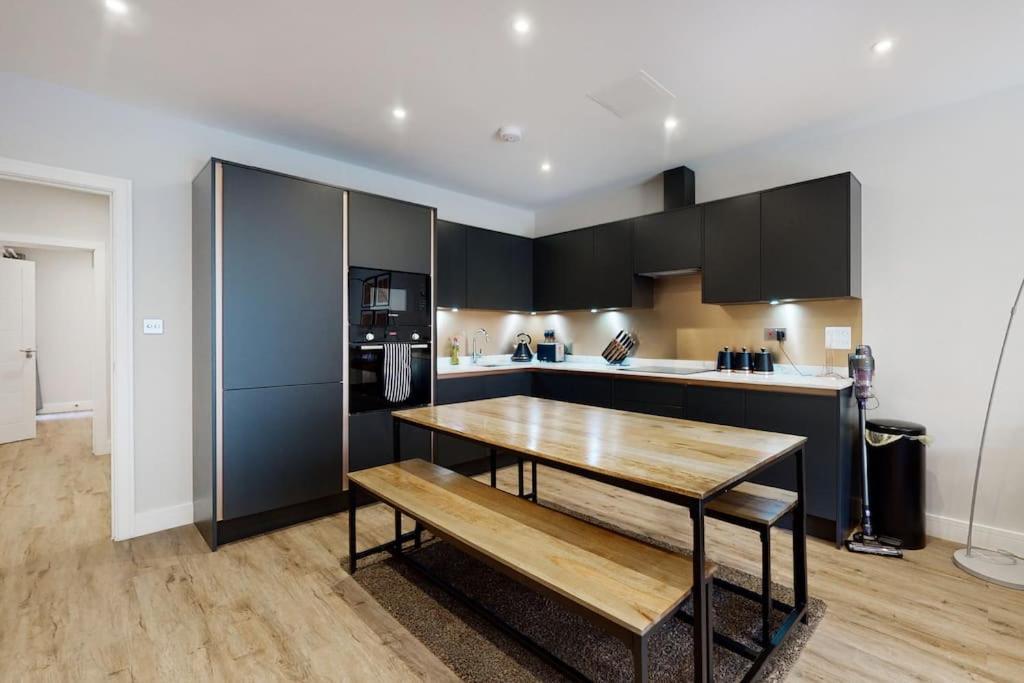 Stylish 2Bed Flat 10Min To Wimbledon Tennis Courts London Eksteriør bilde